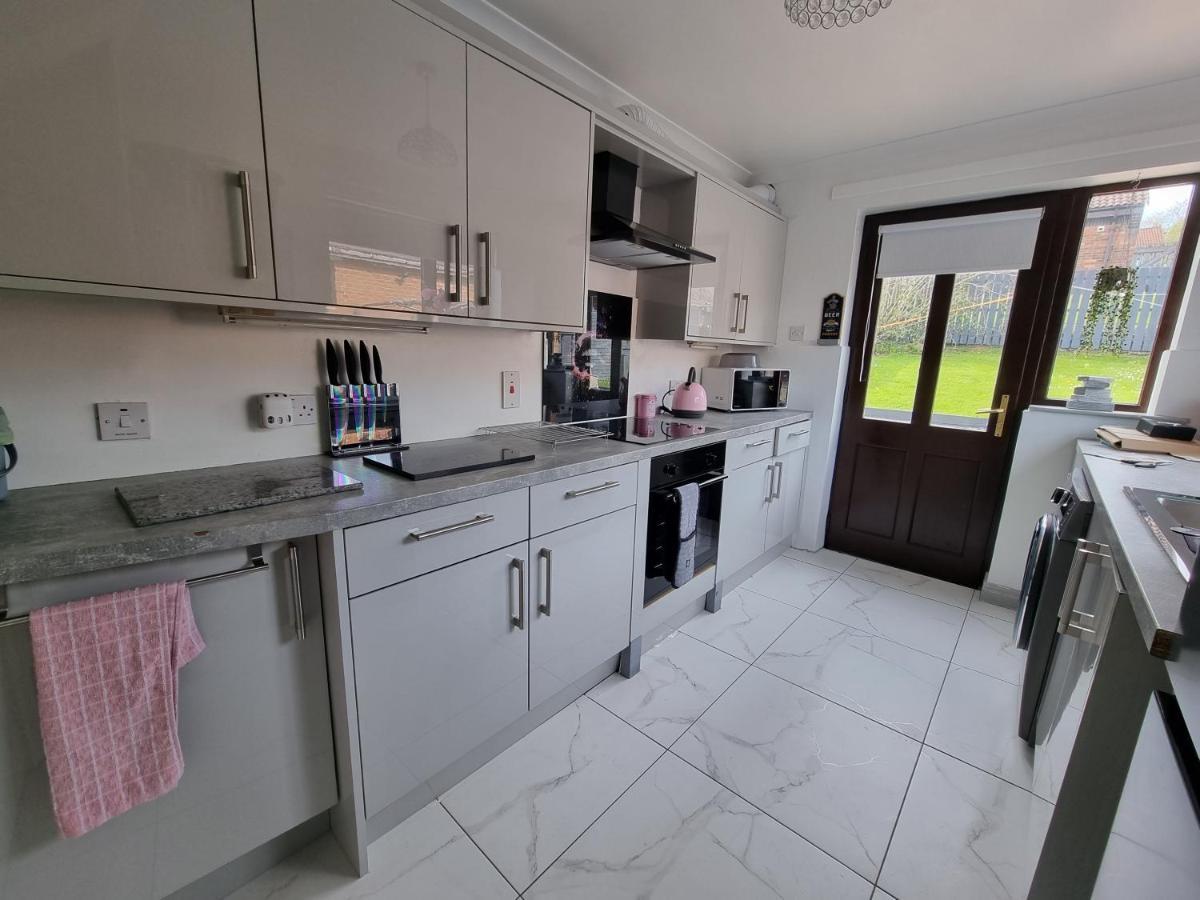 Private Room City Skyline And Mountain Views Close Too Belfast Centre And Airports Free Parking Eksteriør billede